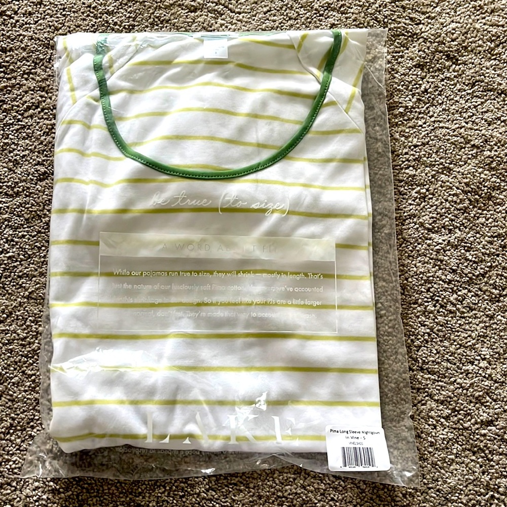 NWT long sleeve LAKE nightgown